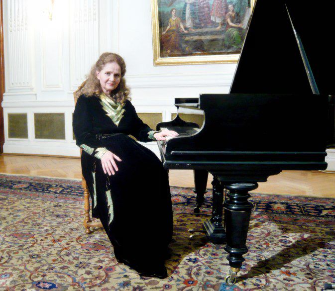 C.d.a. dr. Oana Rădulescu-Velcovici